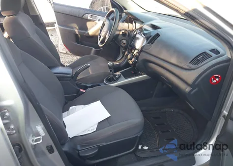 2010 Kia Forte Sx z USA, uszkodzony, nr VIN KNAFW4A38A5065835